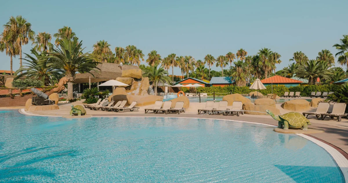 5 redenen waarom een 5-sterren camping met waterpark meer is dan een zwembad